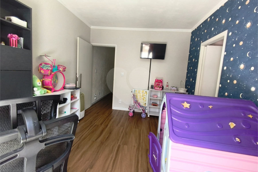 Casa à venda com 4 quartos, sendo 3 suítes, em Jardim Brasil (zona Norte), São Paulo, SP