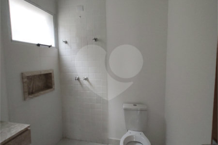 Casa Térrea à venda com 3 suítes em Jardim do Lago, Atibaia, SP