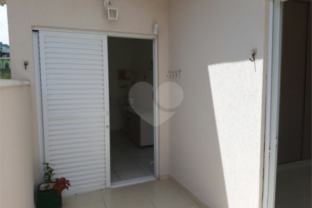 Sobrado à venda com 3 quartos, sendo 1 suíte, em Vila Suissa, Mogi das Cruzes, SP
