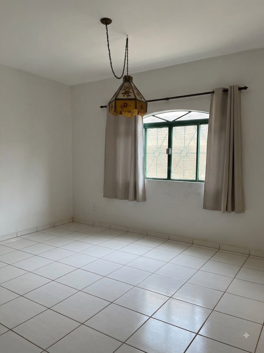 Casa à venda com 3 quartos, sendo 1 suíte, em Jardim das Oliveiras, Três Lagoas, MS