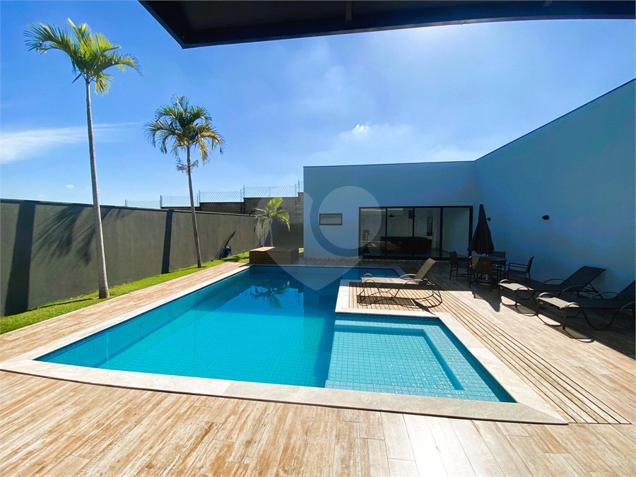 Casa à venda com 3 suítes no condomínio Saint Patrick, Sorocaba - SP