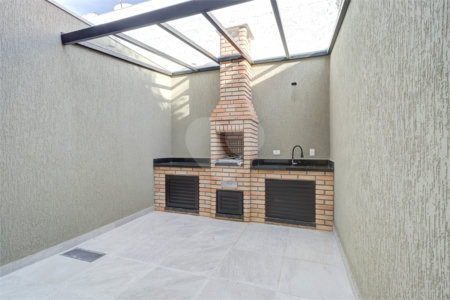 Sobrado à venda com 3 quartos, sendo 1 suíte, em Alto da Boa Vista, São Paulo, SP