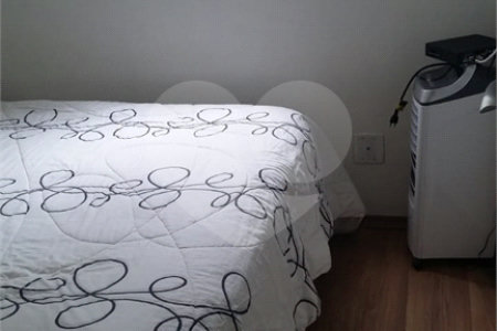 Apartamento à venda com 3 quartos em Cidade dos Bandeirantes, São Paulo, SP