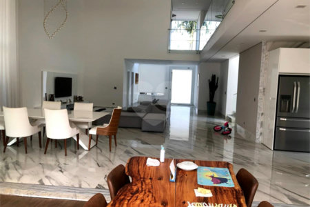 Casa à venda com 3 suítes em São Paulo II, Cotia, SP