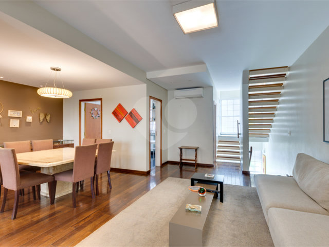 Casa à venda com 4 quartos, sendo 2 suítes,  no condomínio Boulevard Saint Michael, São Paulo - SP