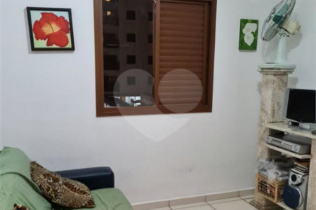 Apartamento à venda com 3 quartos, sendo 1 suíte, em Parque Santana, Mogi das Cruzes, SP