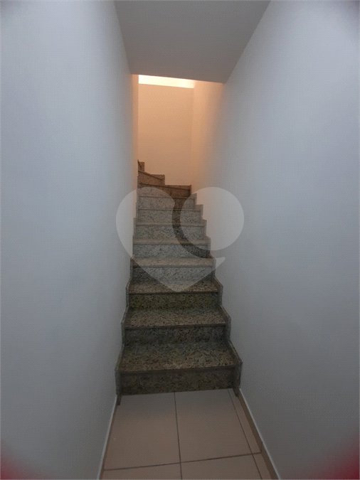 Casa para alugar com 3 quartos, sendo 1 suíte,  no condomínio Residencial Sol Francisco, São Paulo - SP