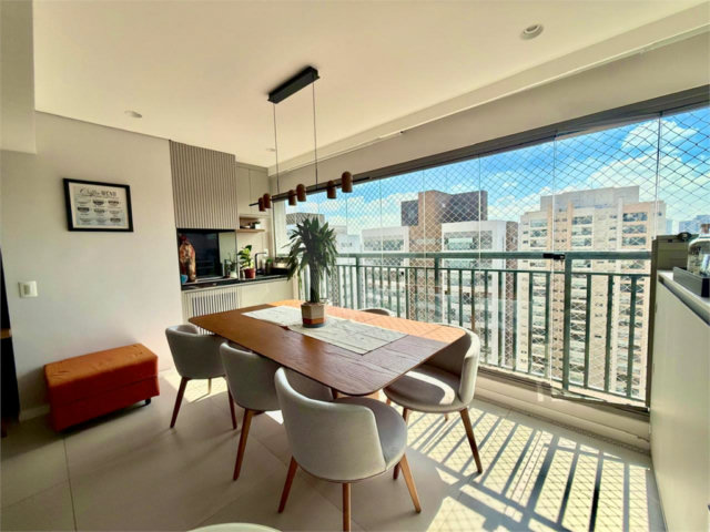 Apartamento à venda com 2 quartos, sendo 1 suíte,  em Jardim Prudência, São Paulo, SP