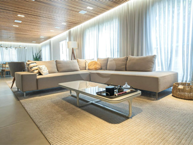 Casa à venda com 4 suítes no condomínio Flora Park, São Paulo - SP