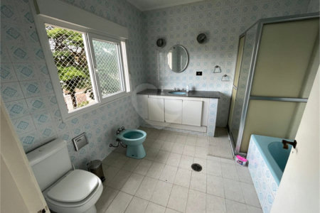 Casa à venda com 4 quartos, sendo 2 suítes,  em Vila Inah, São Paulo, SP