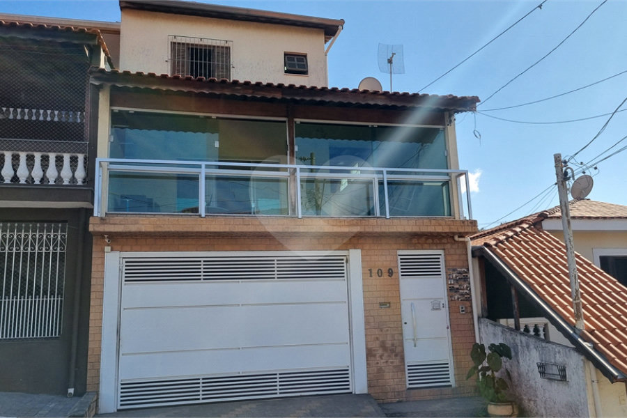 Sobrado à venda com 4 quartos, sendo 1 suíte, em Tremembé, São Paulo, SP