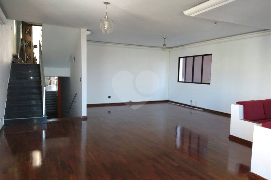 Casa à venda ou para alugar com 3 quartos, sendo 1 suíte, em Santana, São Paulo, SP
