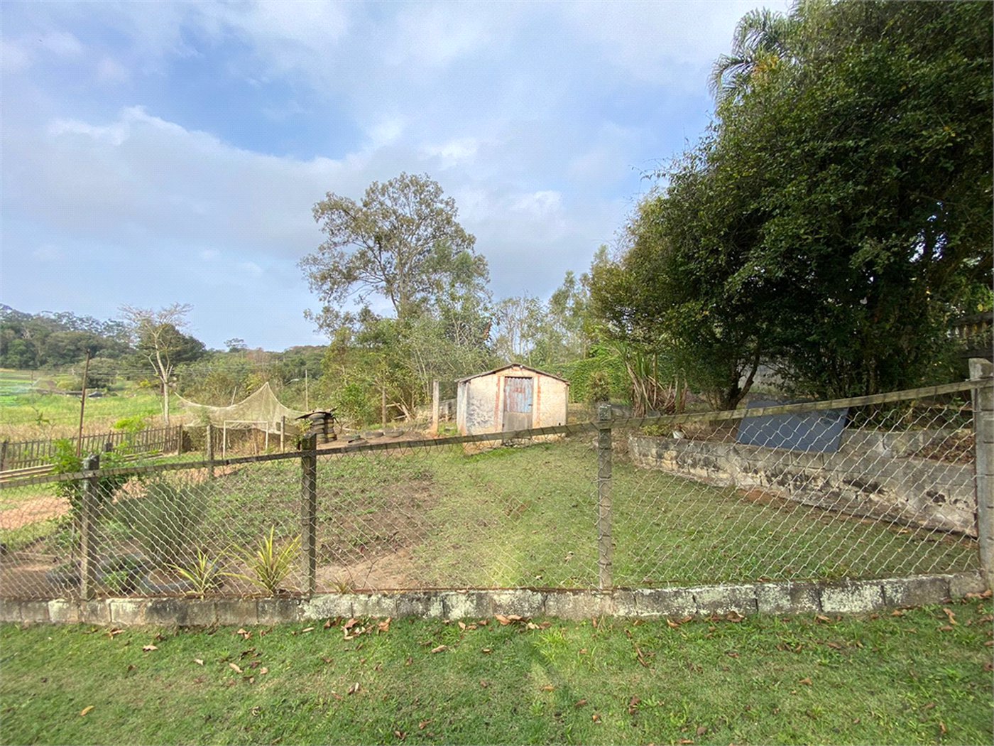 Chácara à venda com 3 quartos em Chácaras Ceres, Suzano, SP