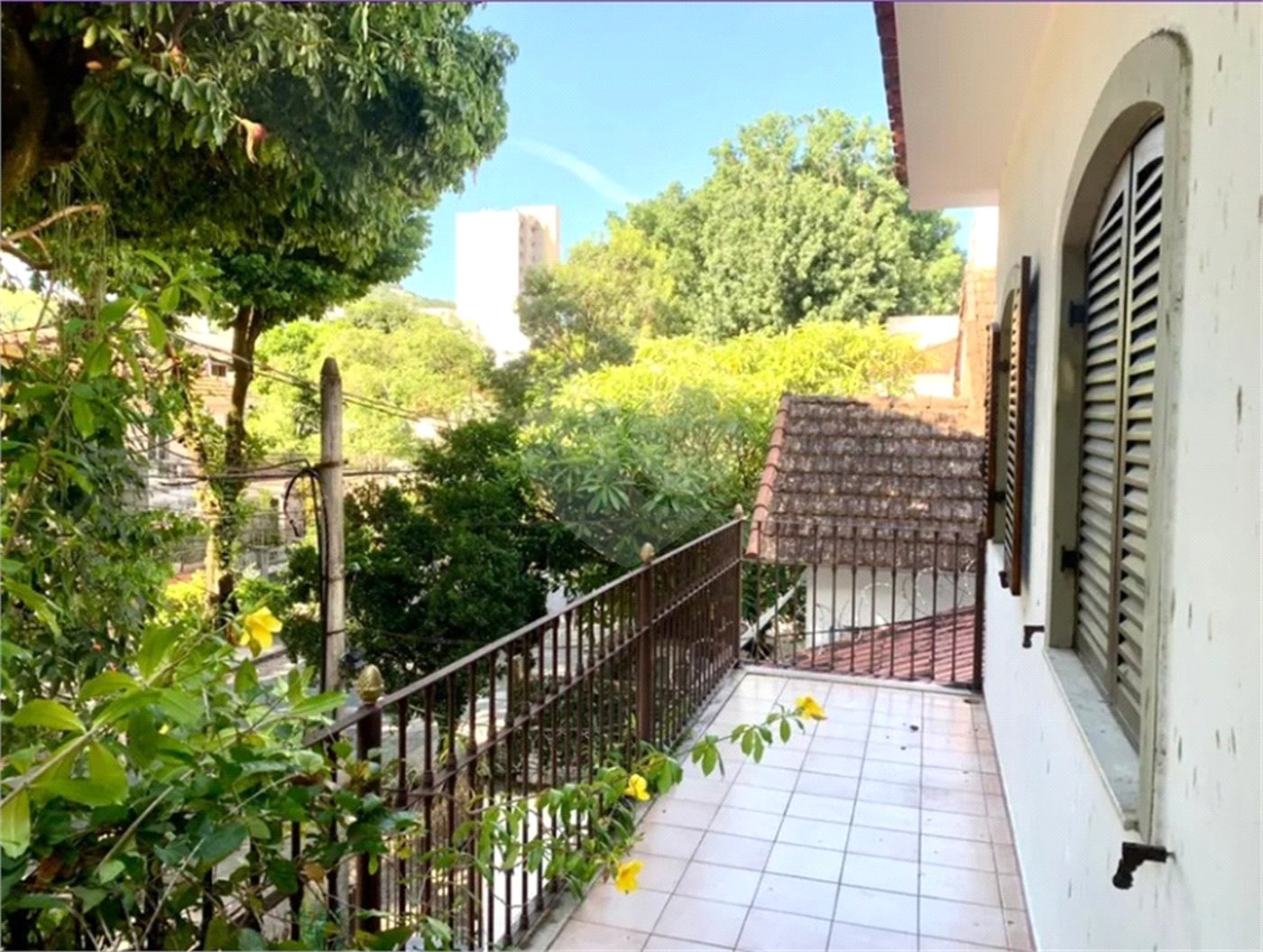 Casa à venda com 4 quartos, sendo 1 suíte, em Grajaú, Rio de Janeiro, RJ