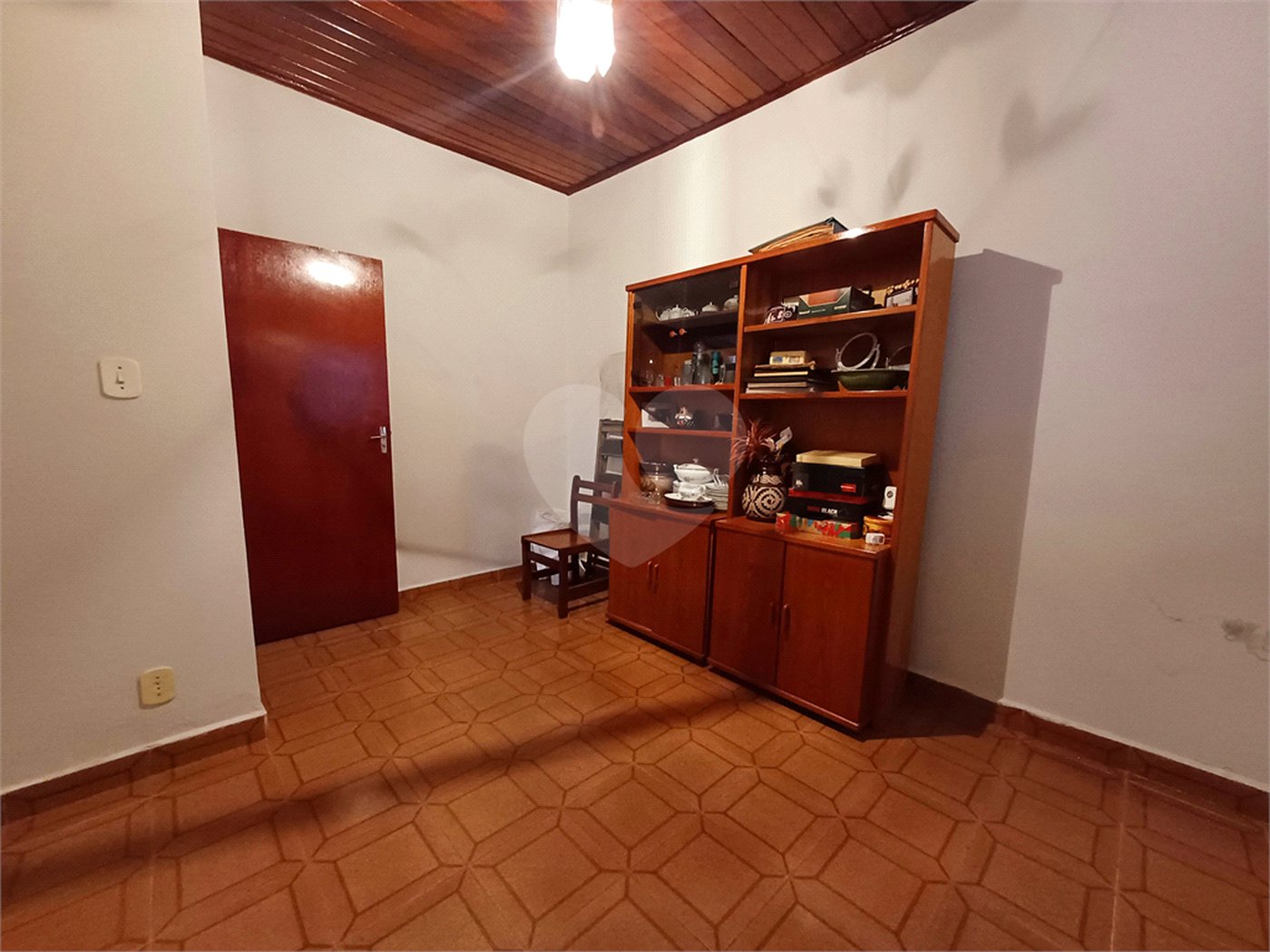 Casa à venda com 4 quartos, sendo 1 suíte, em Vila Paulicéia, São Paulo, SP