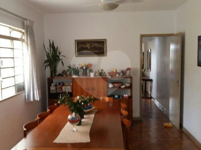 Sobrado à venda com 3 quartos, sendo 1 suíte,  em Vila Mascote, São Paulo, SP