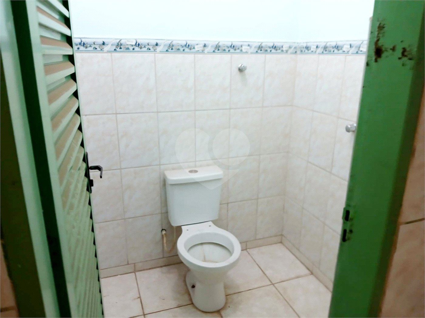 Sobrado à venda com 4 quartos, sendo 1 suíte, no Centro, Ribeirão Preto, SP