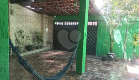 Casa à venda com 3 quartos em Campo Grande, Rio de Janeiro, RJ