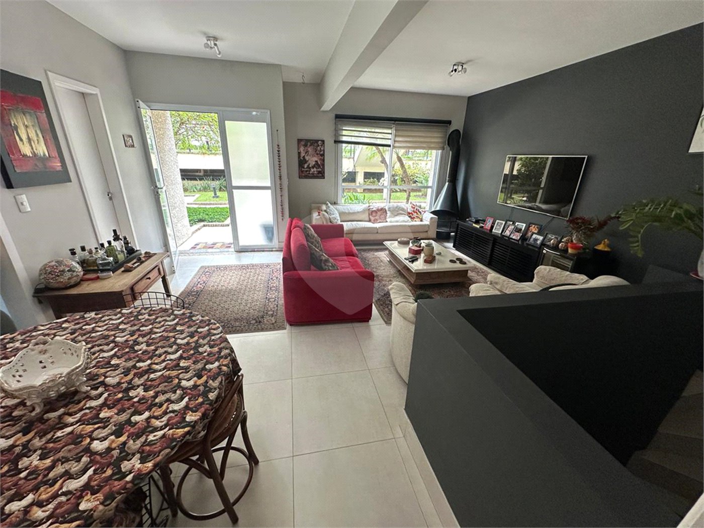Casa à venda com 3 quartos, sendo 2 suítes, no condomínio Townhouse Village Morumbi, São Paulo - SP