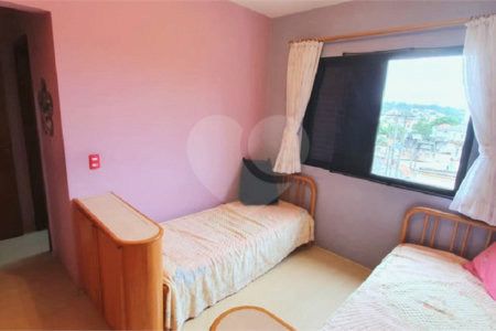 Apartamento à venda no Planalto Paulista de 147m² com 3 suítes e 3 vagas.