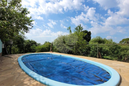 Chácara à venda com 4 quartos, sendo 1 suíte, em Área Rural de Salto, Salto, SP