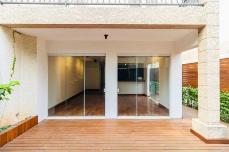 Casa à venda com 3 quartos, sendo 1 suíte,  no condomínio Reserva do Visconde, São Paulo - SP