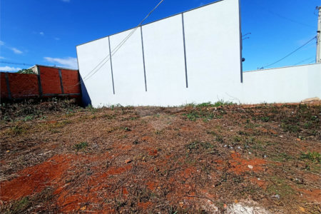 Terreno à venda em Vale San Fernando, Itapetininga, SP