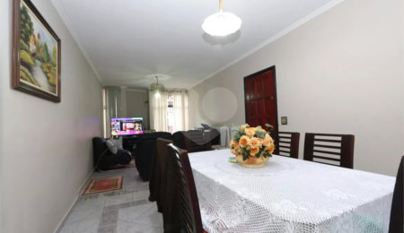 Casa Térrea à venda com 3 quartos, sendo 1 suíte, em Vila Alpina, São Paulo, SP