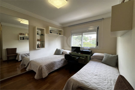 Apartamento para alugar com 3 suítes em Vila Romana, São Paulo, SP