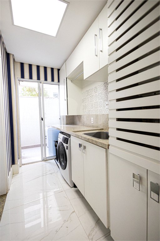 Apartamento à venda com 5 quartos, sendo 4 suítes,  em Parque Reboucas, São Paulo, SP