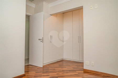 Apartamento à venda com 2 suítes em Vila Mariana, São Paulo, SP