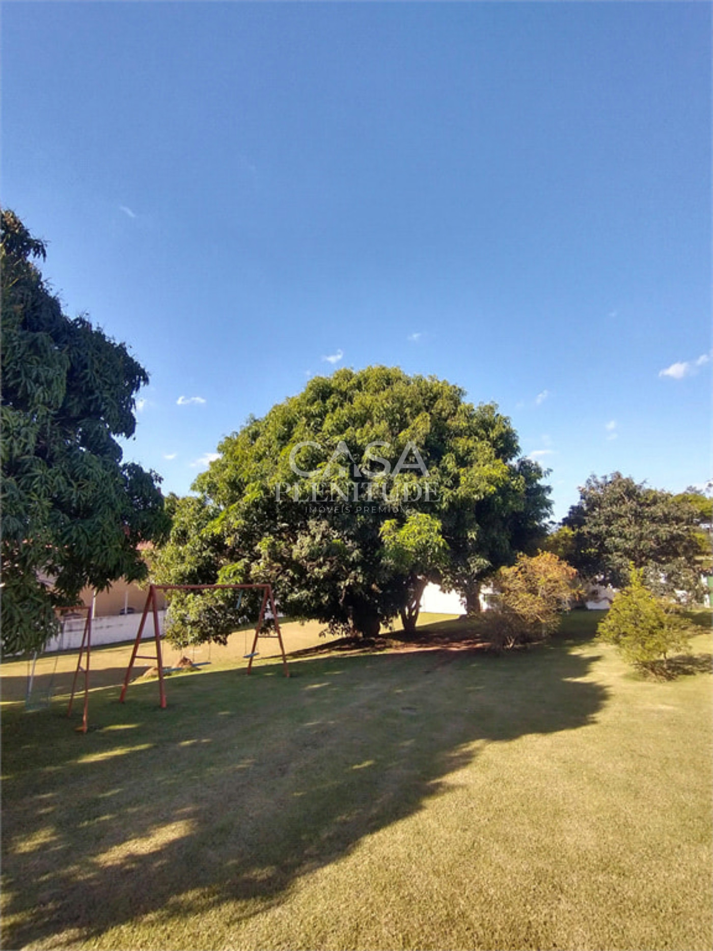 Chácara à venda com 5 quartos, sendo 1 suíte,  em Araçoiaba da Serra, SP