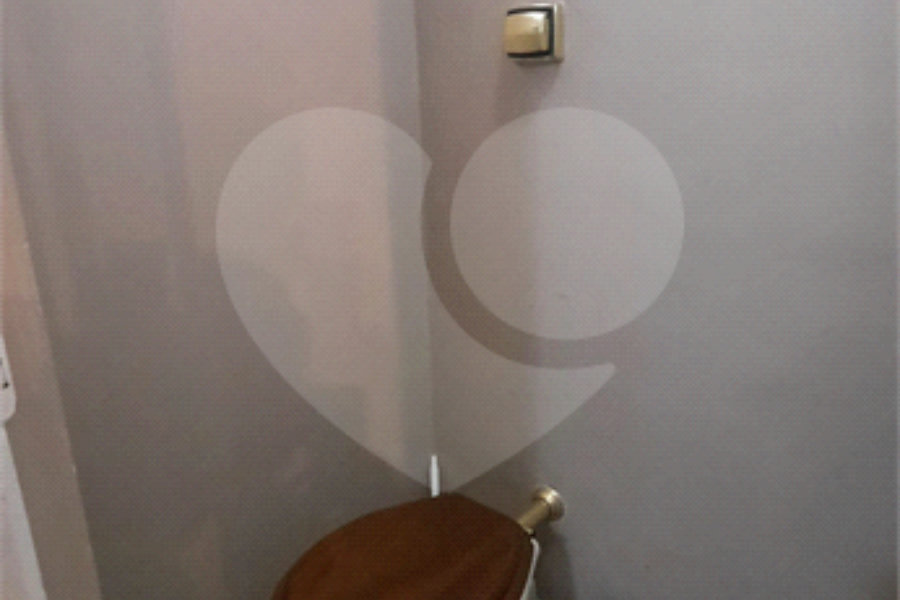 Casa à venda com 3 quartos, sendo 1 suíte, no condomínio Alpes da Cantareira, Mairiporã - SP
