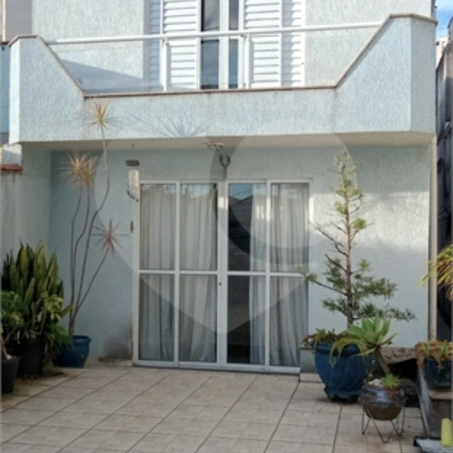 Casa com 194m², 3 dormitórios, sendo 1 suíte, 2 vagas, à venda na Vila Formosa.