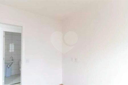 Apartamento com 50m², 2 dormitórios, 1 vaga, á venda em Itaquera.