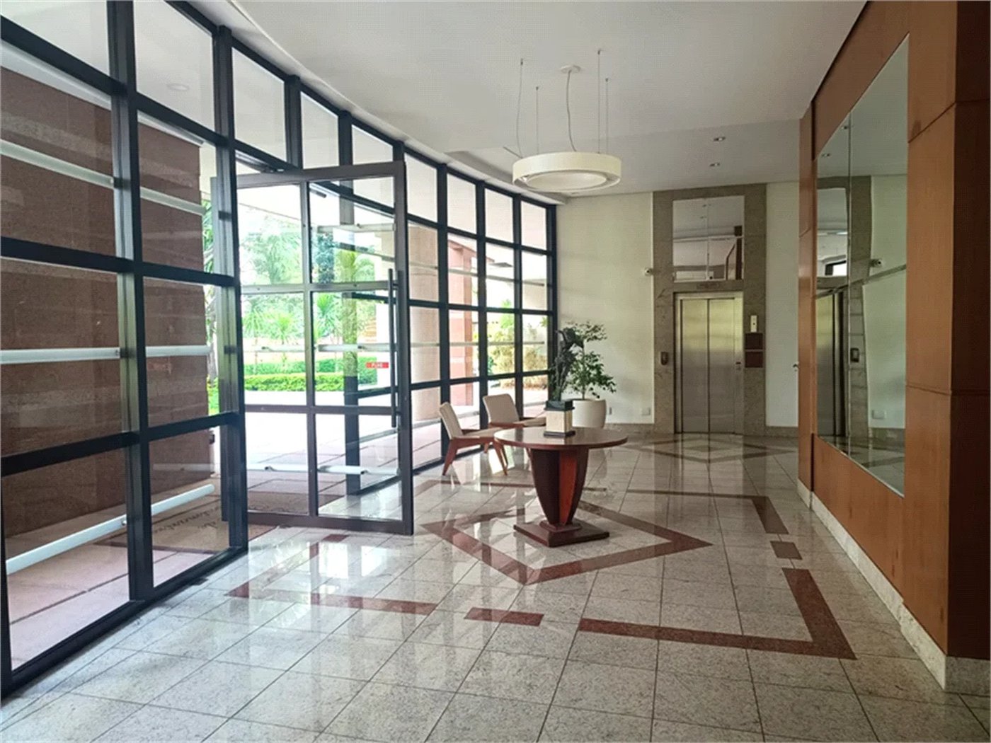Apartamento à venda com 3 suítes em Vila Suzana, São Paulo, SP