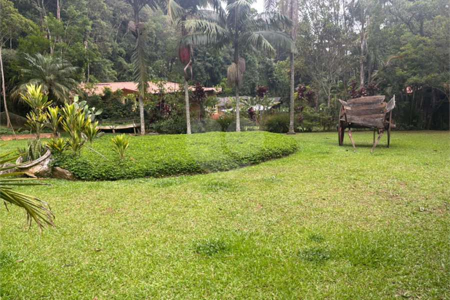 Casa à venda no condomínio Parque Imperial da Cantareira, Mairiporã - SP