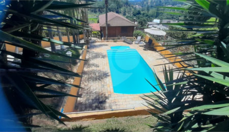 Chácara à venda com 5 quartos, sendo 2 suítes, em Terra Preta (terra Preta), Mairiporã, SP