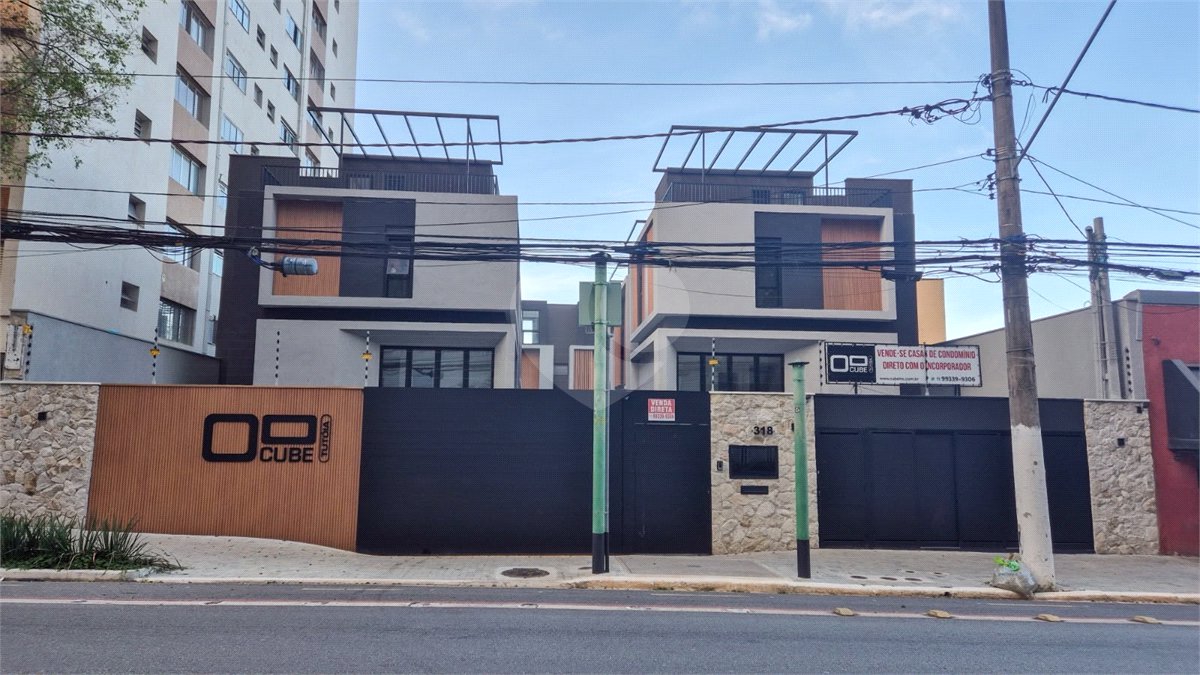 CASA DE CONDOMINIO CUBE TUTOIA/196m2/3Q/1SUITE + ROOFTOP