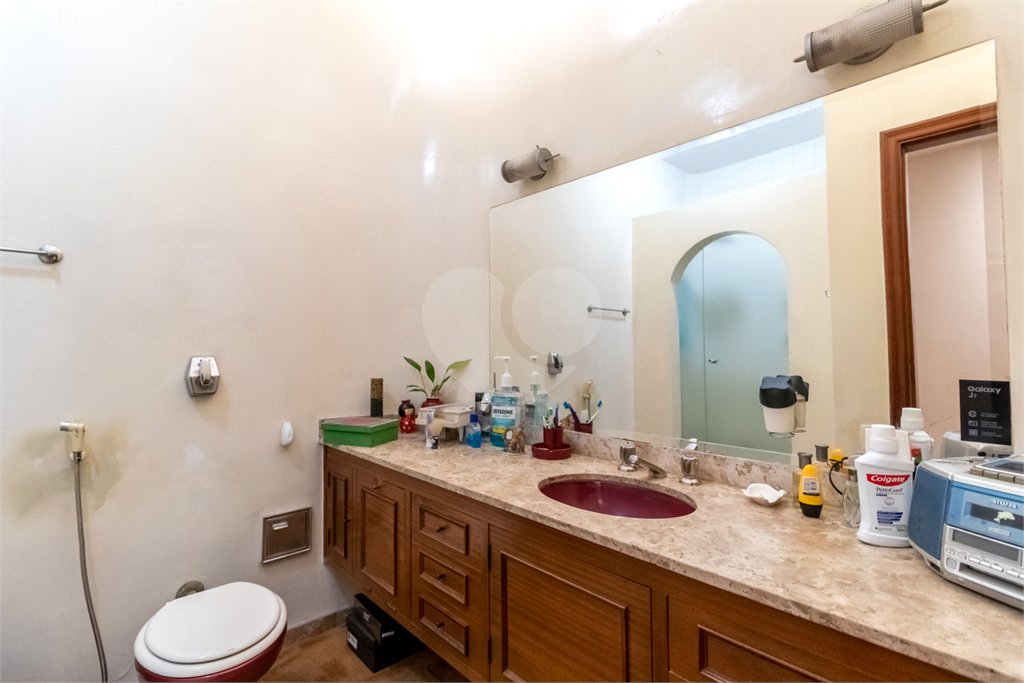 Casa à venda com 4 quartos, sendo 1 suíte, em Jardim Marajoara, São Paulo, SP