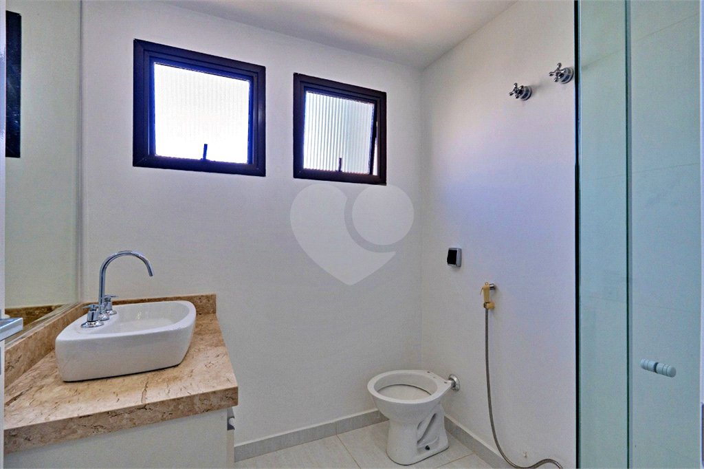 Apartamento à venda com 3 suítes em Campo Belo, São Paulo, SP