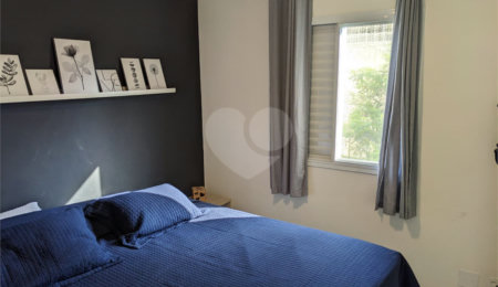 Apartamento à venda com 2 quartos, sendo 1 suíte,  em Jardim Rosa de Franca, Guarulhos, SP