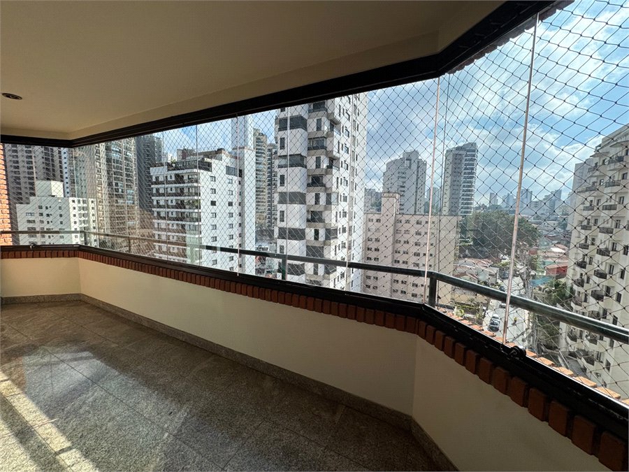 Apartamento à venda com 4 quartos, sendo 3 suítes, em Santana, São Paulo, SP