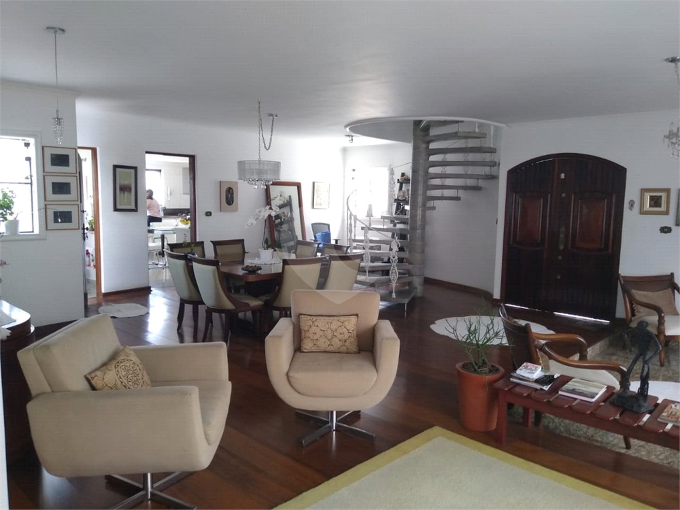 Sobrado à venda com 4 quartos, sendo 2 suítes, em Jardim Franca, São Paulo, SP
