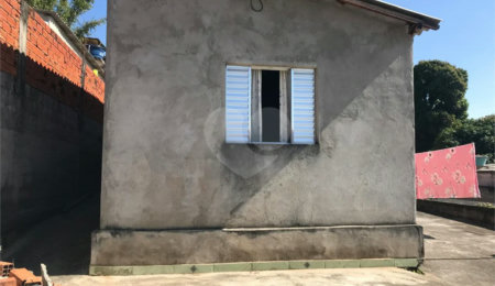 Terreno à venda com 2 quartos em Vila Martins, Carapicuíba, SP