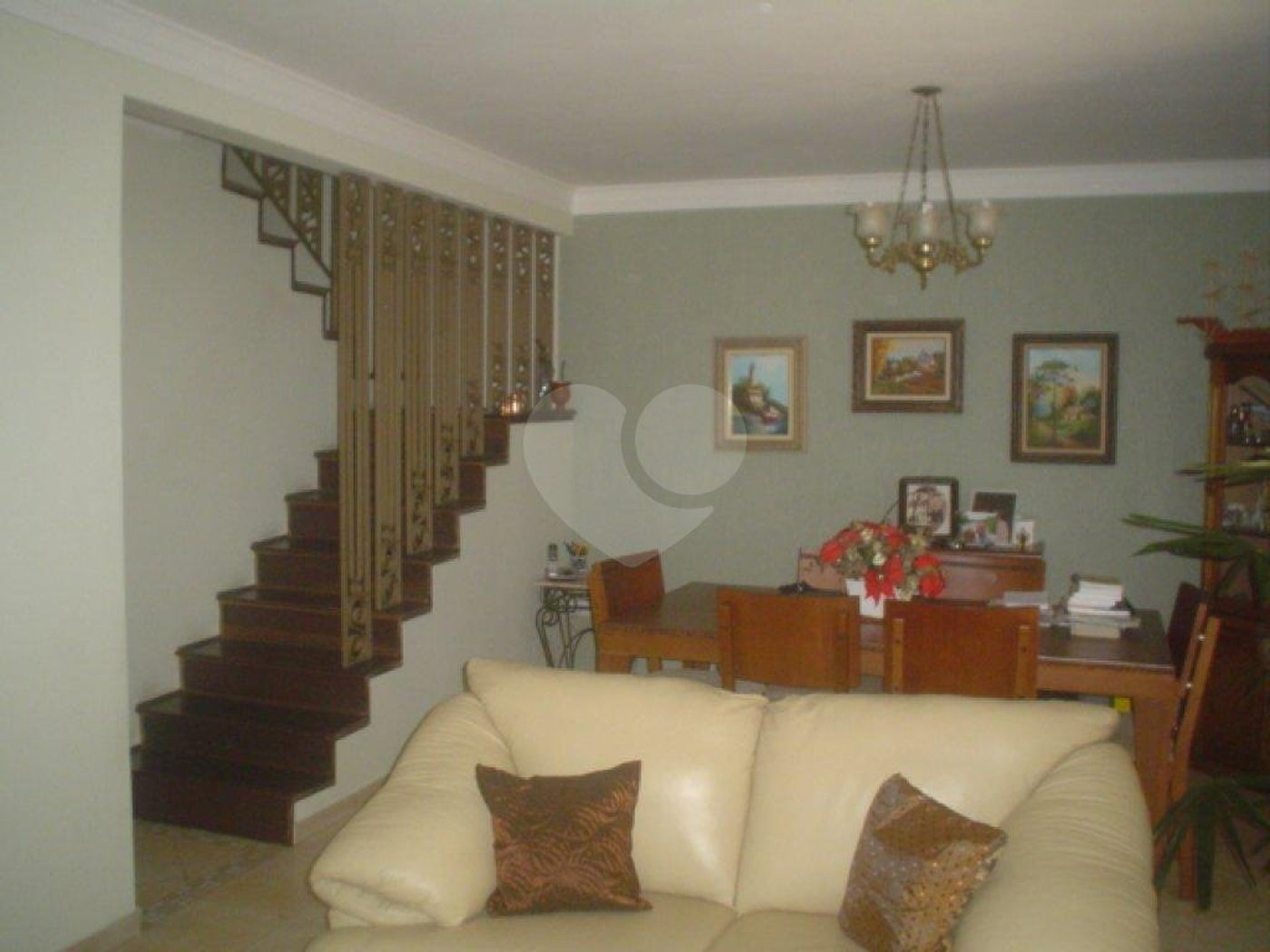 Sobrado à venda com 3 quartos, sendo 2 suítes, em Tremembé, São Paulo, SP