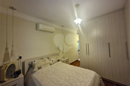 Casa à venda com 3 suítes no condomínio Residencial Jardim França, São Paulo - SP