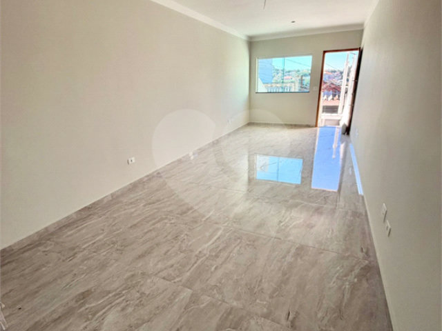 Sobrado à venda com 3 quartos, sendo 1 suíte,  em Vila Mazzei, São Paulo, SP