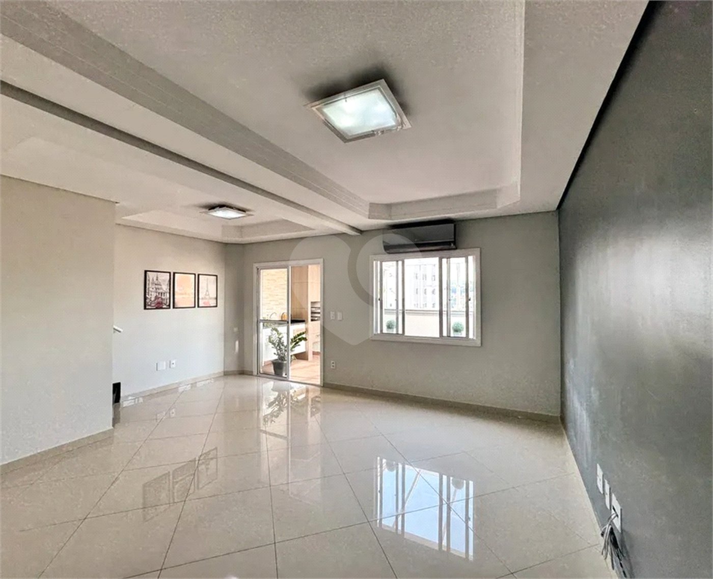 Casa à venda com 3 suítes em Água Fria, São Paulo, SP