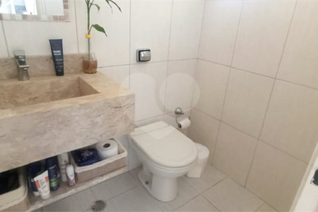 Sobrado à venda com 3 suítes em Vila Mazzei, São Paulo, SP